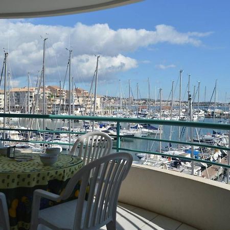 Frejus: Appt 2P, 5 Pers, Piscine, Plage A 150M, Parking, Animaux Ok - Fr-1-226A-357 Exteriör bild