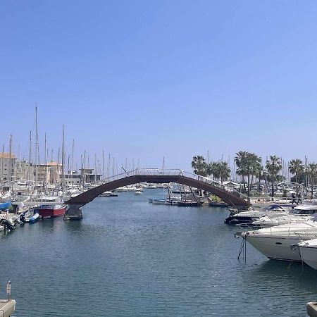 Frejus: Appt 2P, 5 Pers, Piscine, Plage A 150M, Parking, Animaux Ok - Fr-1-226A-357 Exteriör bild