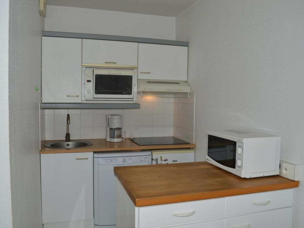 Frejus: Appt 2P, 5 Pers, Piscine, Plage A 150M, Parking, Animaux Ok - Fr-1-226A-357 Exteriör bild
