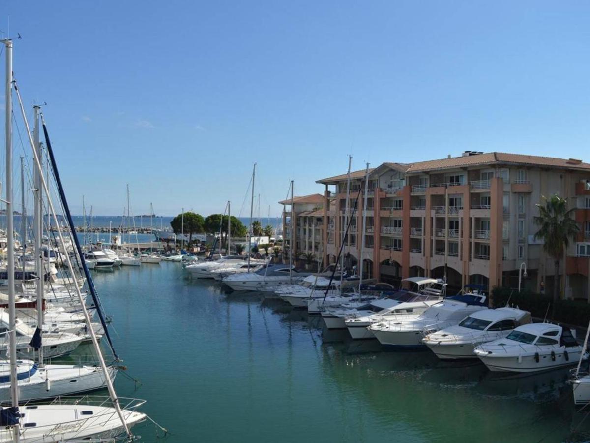 Frejus: Appt 2P, 5 Pers, Piscine, Plage A 150M, Parking, Animaux Ok - Fr-1-226A-357 Exteriör bild